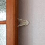 childproof-sliding-door-stopper-locked-position-b