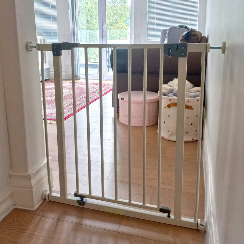 dreambaby-standard-size-doorway-gate