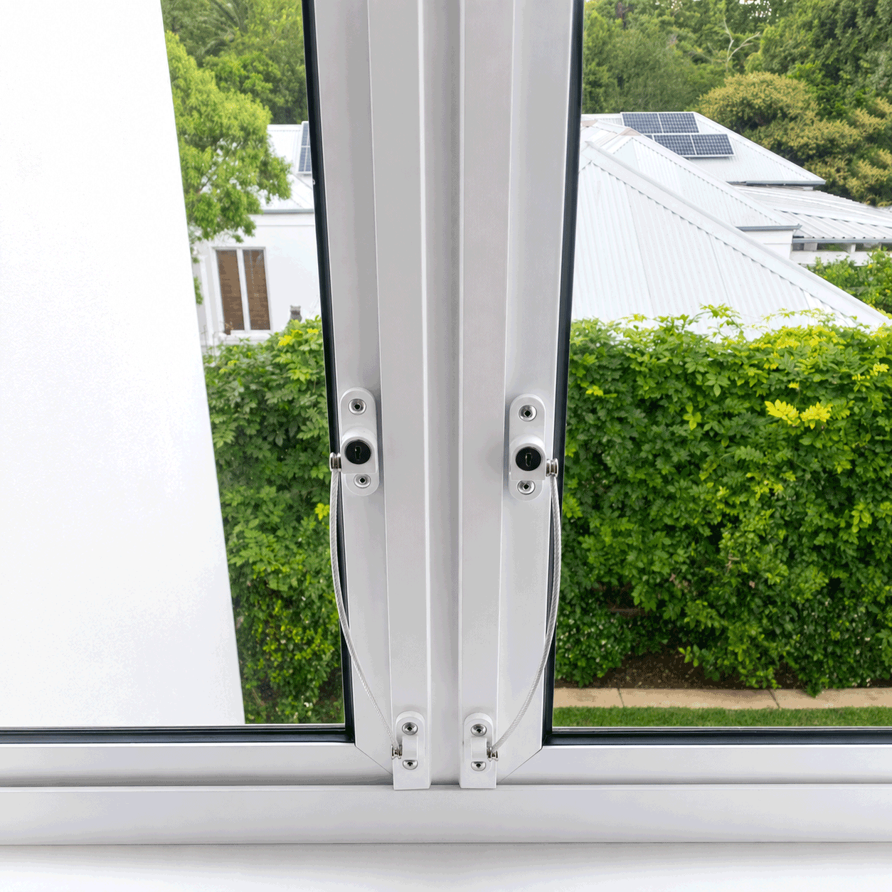 toddler-proof-window-restrictor-colour-white