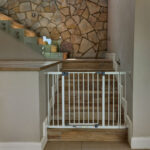 dreambaby-extra-wide-hallway-gate-plus-9cm