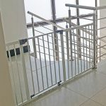 dreambaby-liberty-xtra-wide-hallway-gate-with-36cm-extension