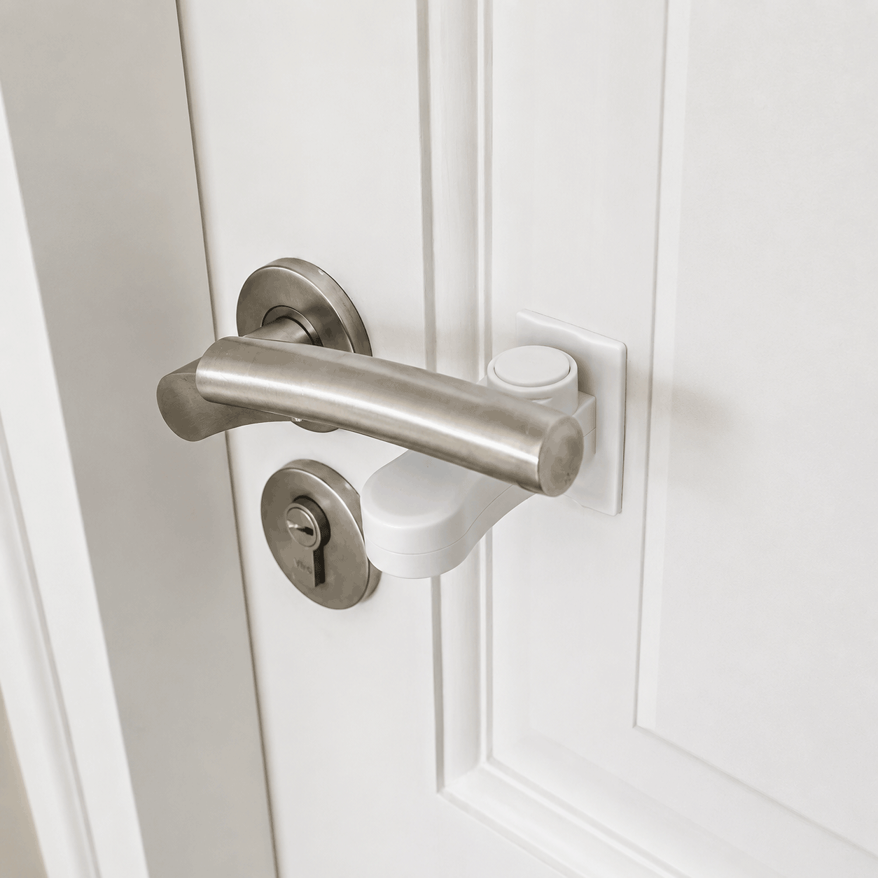 childproof-door-lever-lock