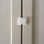 baby-proof-double-door-cabinet-latch