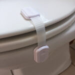 childproof-toilet-lock-locked