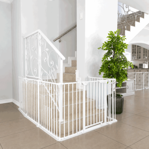 6-panel-U-shaped-baby-gate-for-stairway