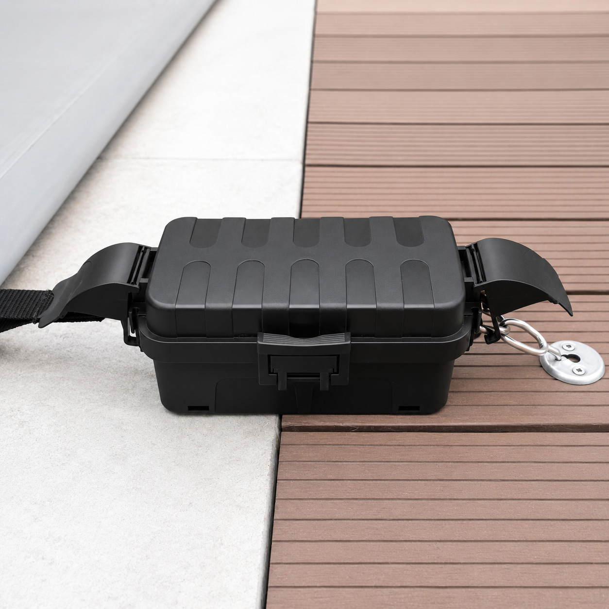 childproof-pool-cover-ratchet-guard-safety-measure