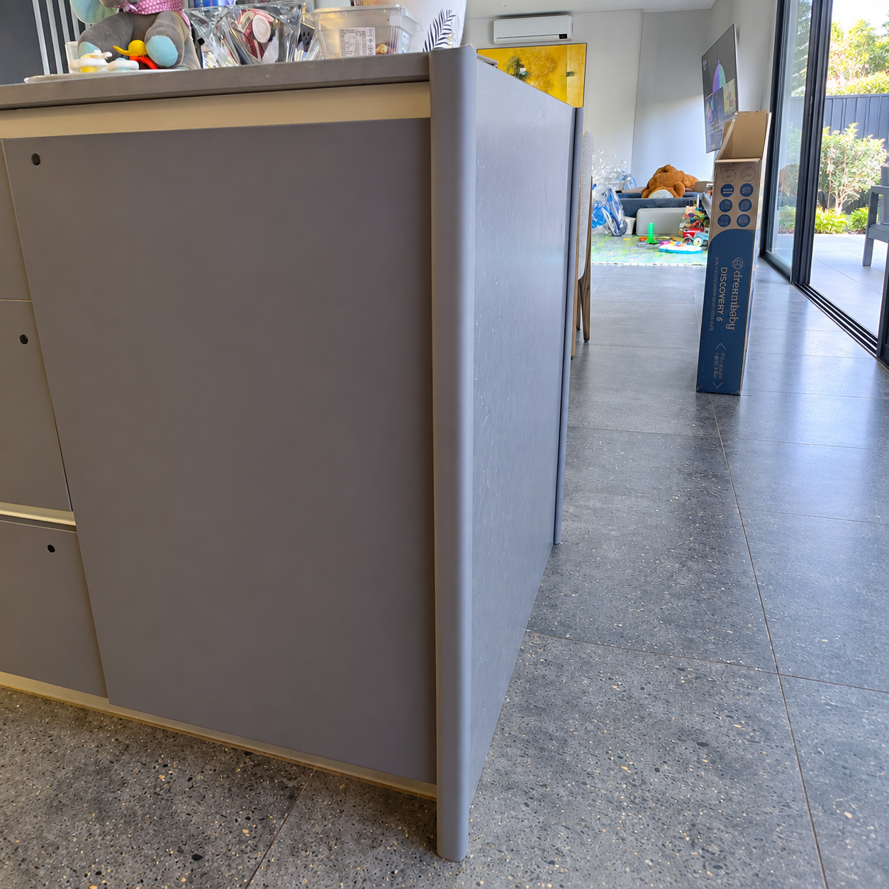 childproof-foam-edge-guard-for-kitchen-counter-corner-edges-color-grey