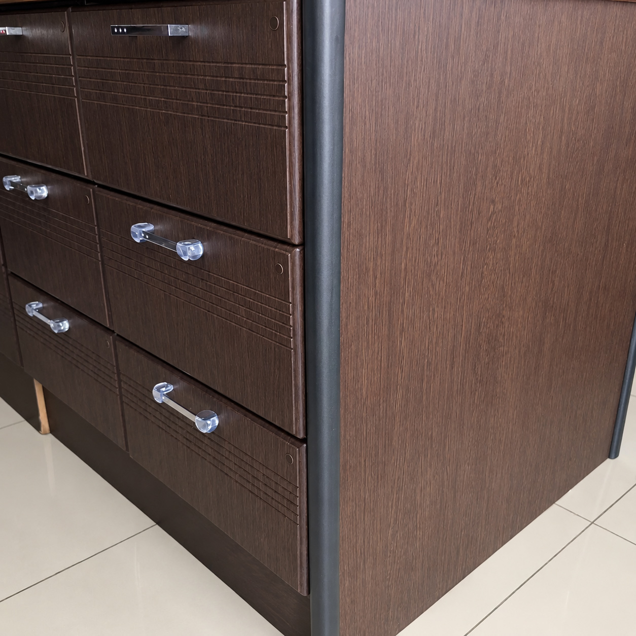 childproof-foam-edge-guard-kitchen-counter