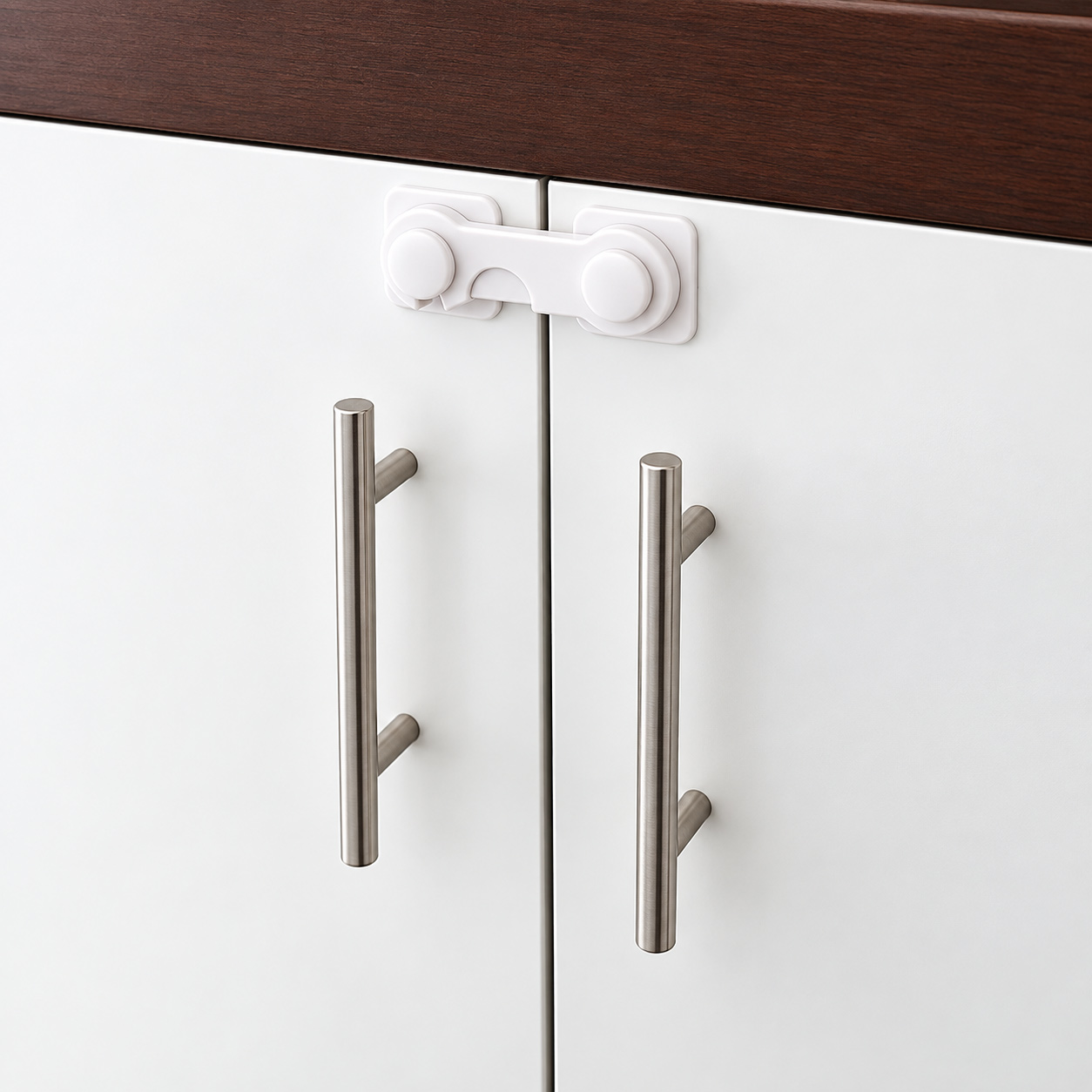childproof-kitchen-cabinet-lock-installation