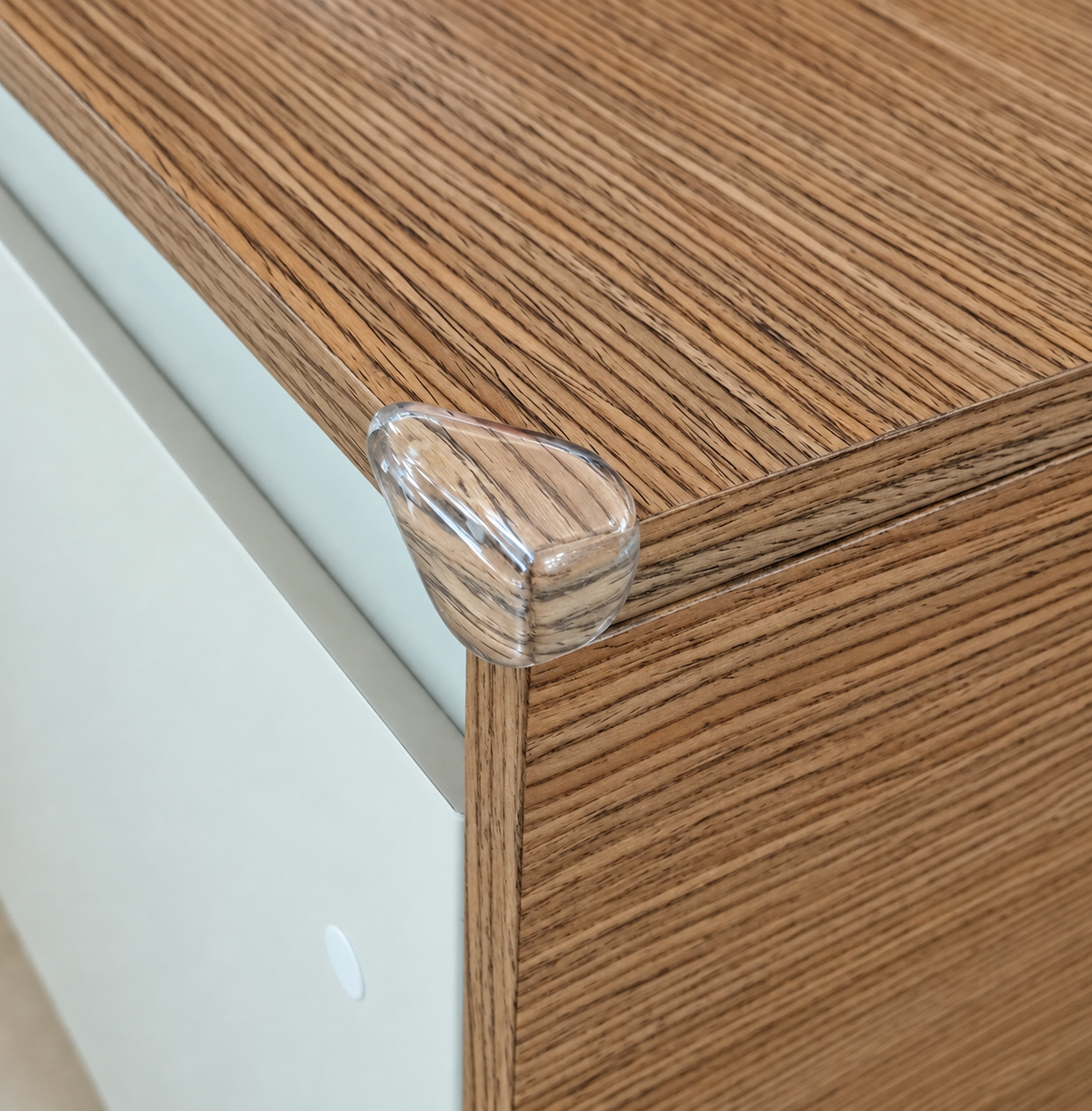 childproof-kitchen-transparent-corner-guards