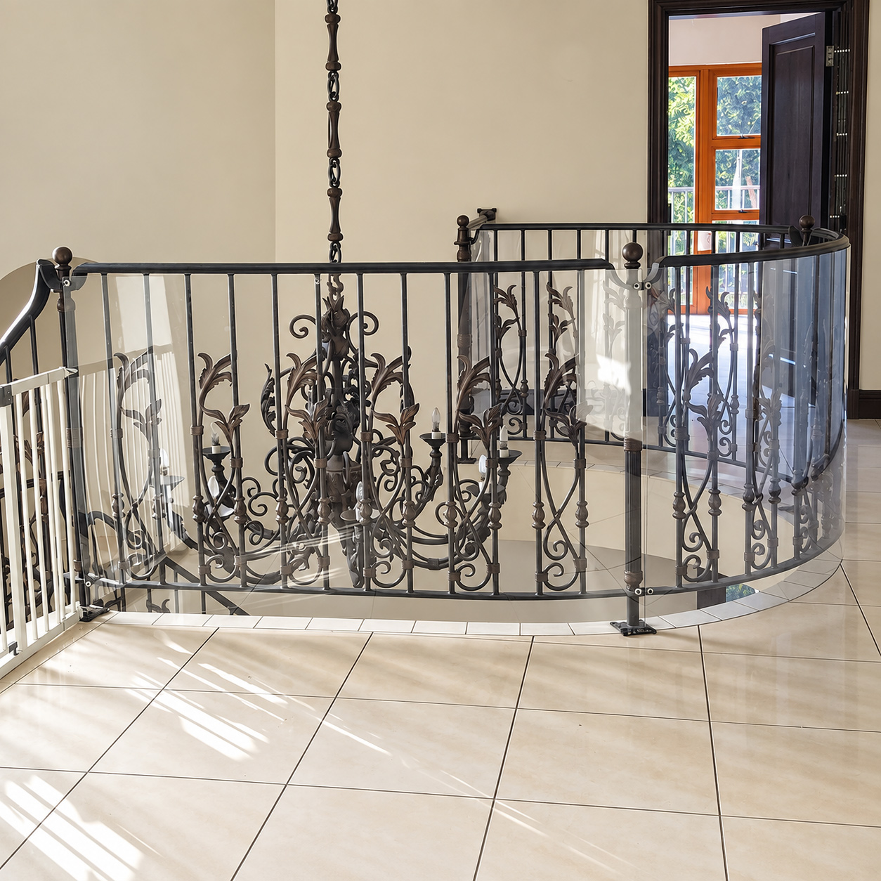 childproofing-curved-indoor-balustrade-clear-barrier