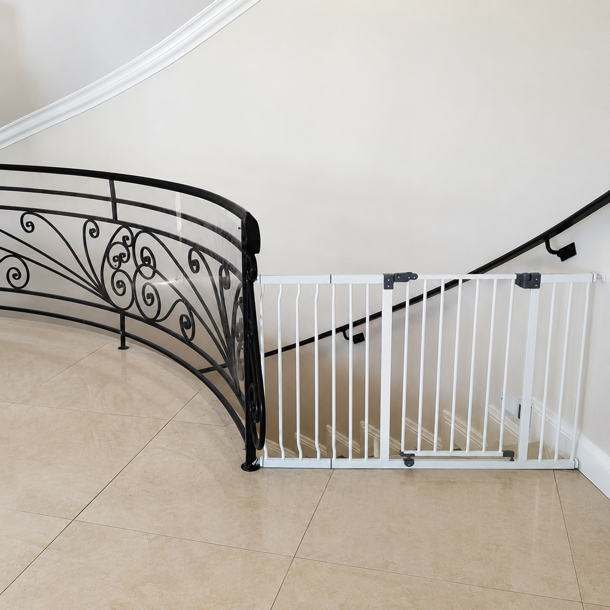 childproofing-curved-indoor-balustrade-clear-safety-barrier
