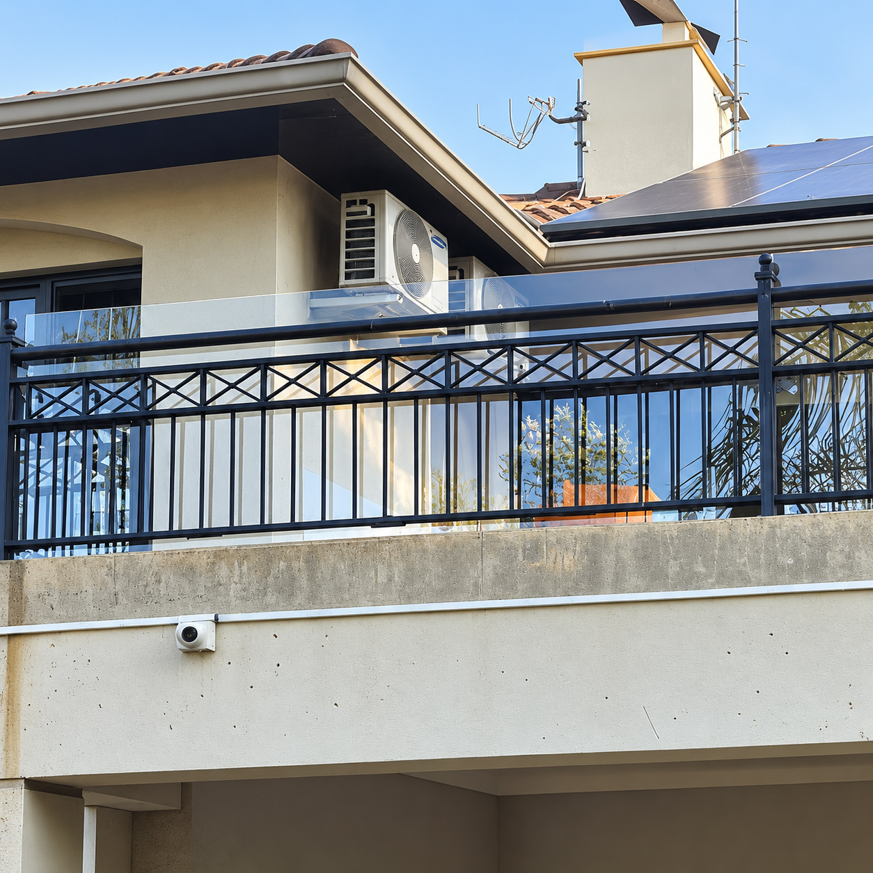 childproofing-outdoor-balcony-height-extender-transparent
