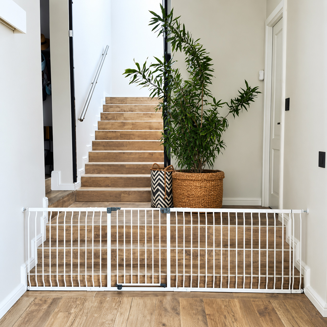 super-wide-childproof-safety-gate-no-drilling
