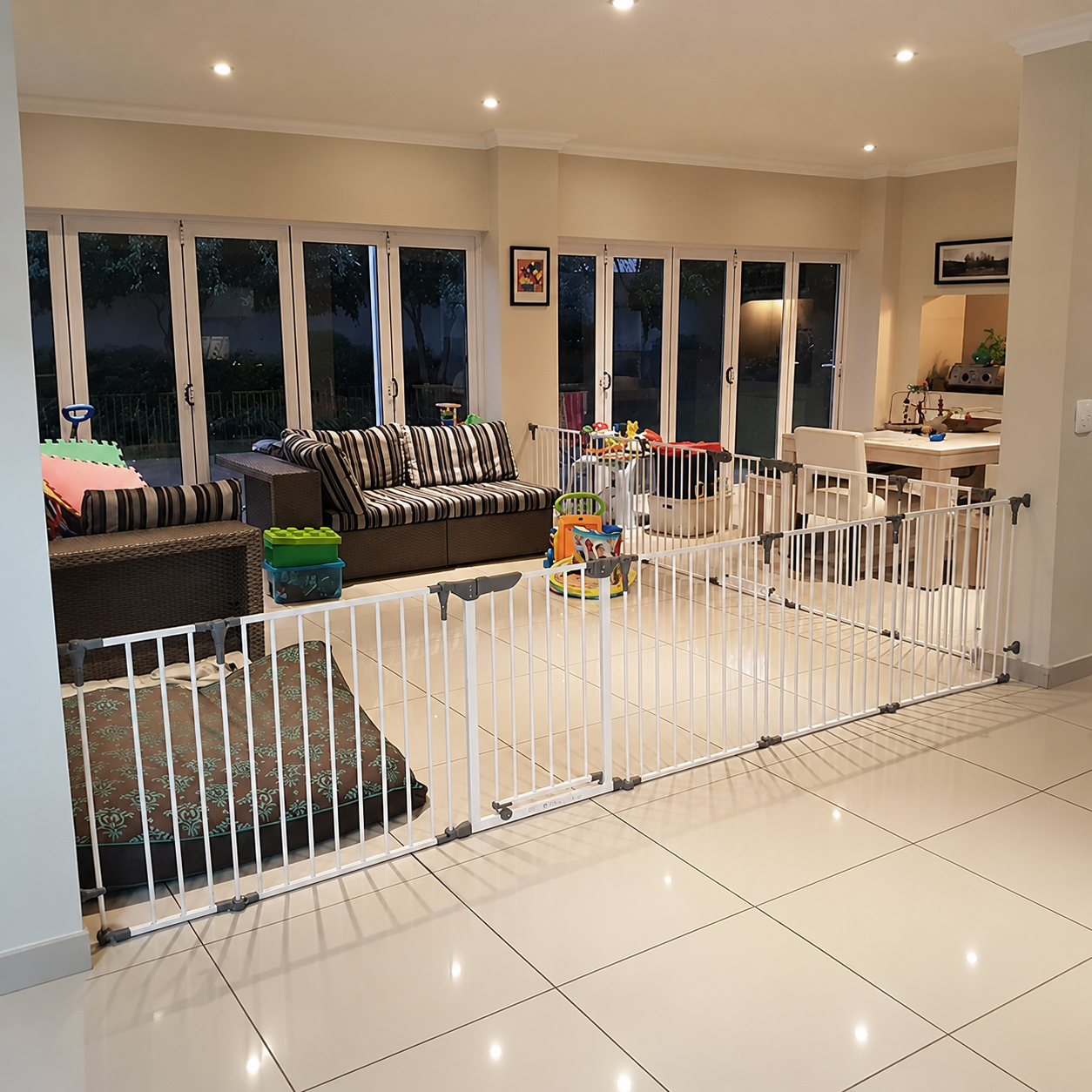 Dreambaby-Royale-Converta-Baby-Gate-Barrier
